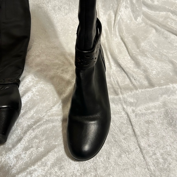 🖤 Umberto Raffini Leather Heeled Zip Boots size 39 🖤 - Picture 8 of 8